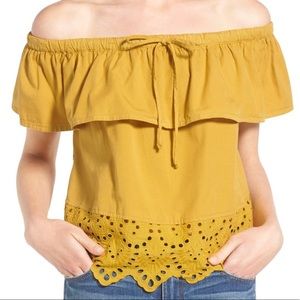 Cute yellow ruffle off the shoulder Madewell top